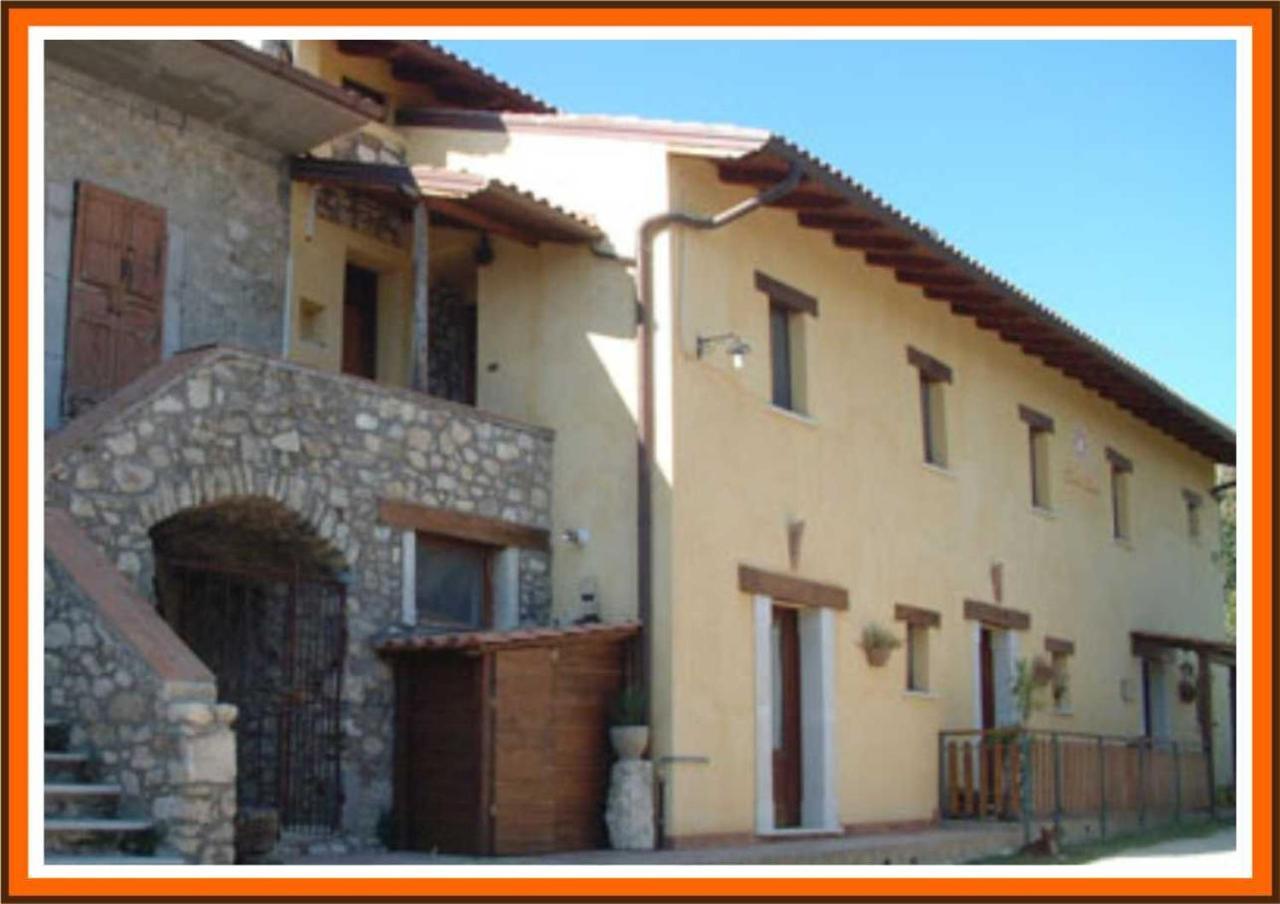 Crete Gialle Касино Екстериор снимка